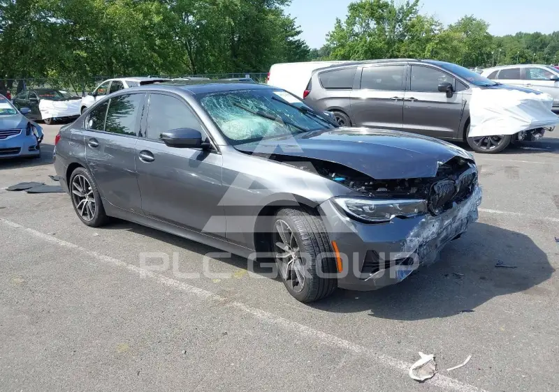 2022 BMW 330 photo
