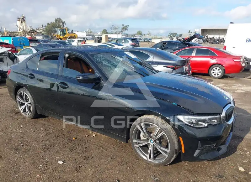 2022 BMW 330 фото