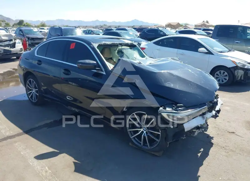 2022 BMW 330 photo