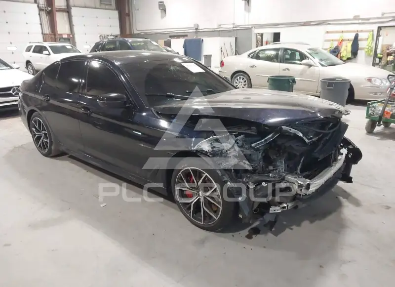 2022 BMW 540 фото