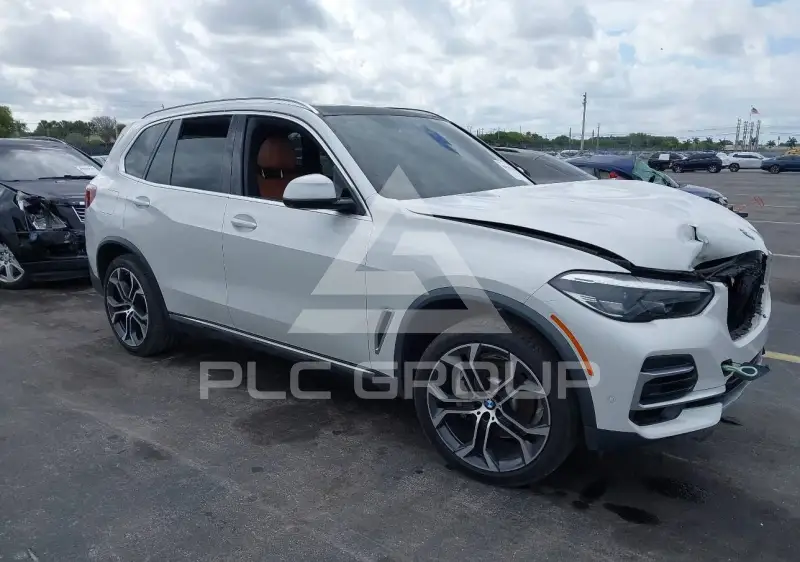 2022 BMW X5 фото