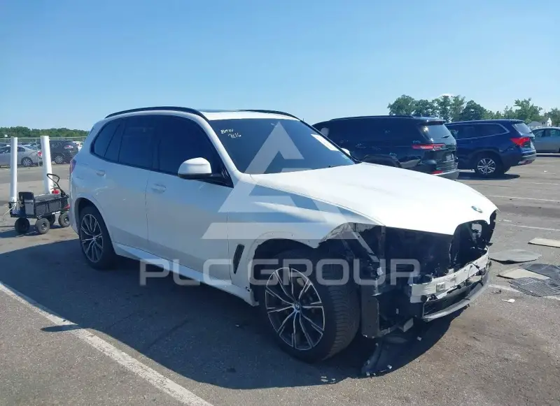 2022 BMW X5 фото