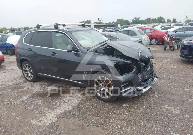 2022 BMW X5 фото