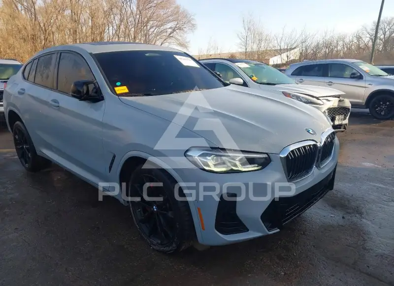 2022 BMW X4 photo