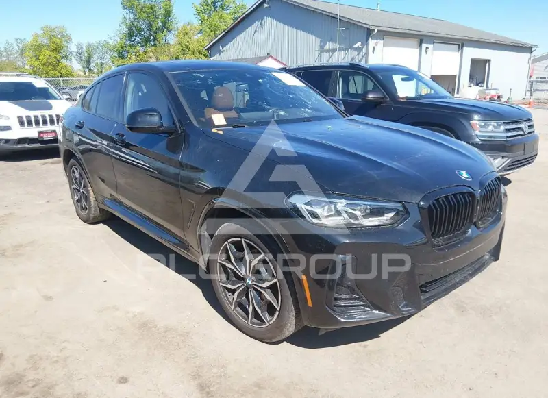 2022 BMW X4 фото