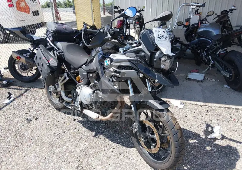 2022 BMW F750GS photo