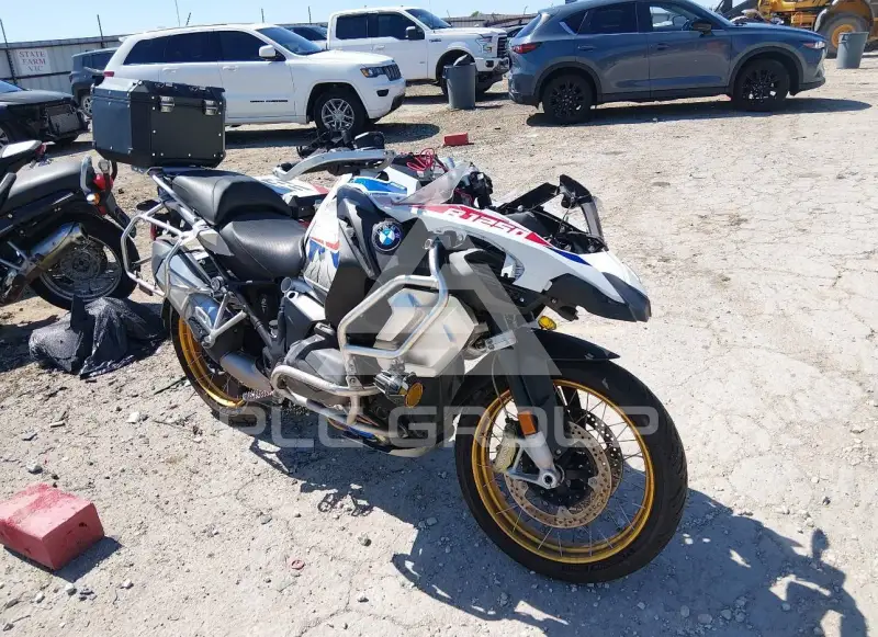 2022 BMW R1250 photo
