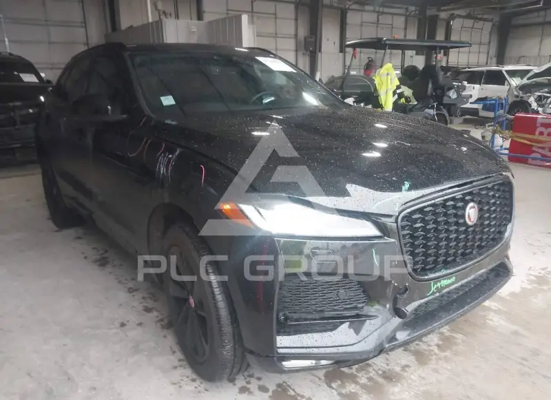 2022 Jaguar F-PACE photo