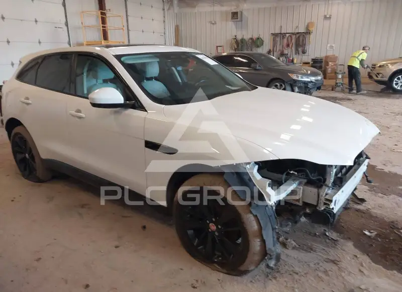 2022 Jaguar F-PACE фото