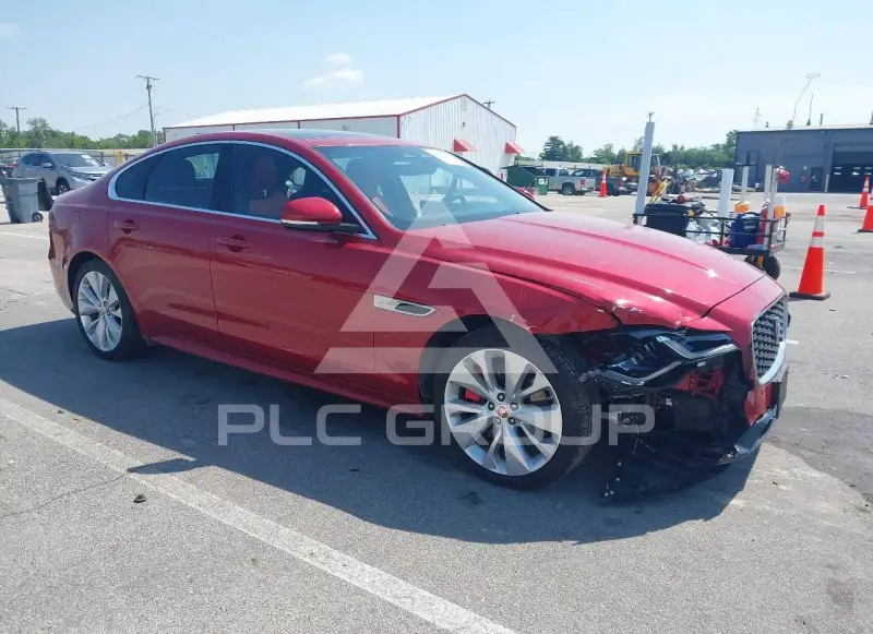 2022 Jaguar XF фото