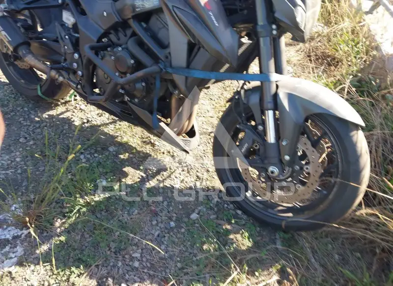 2022 Suzuki GSX-S750 фото