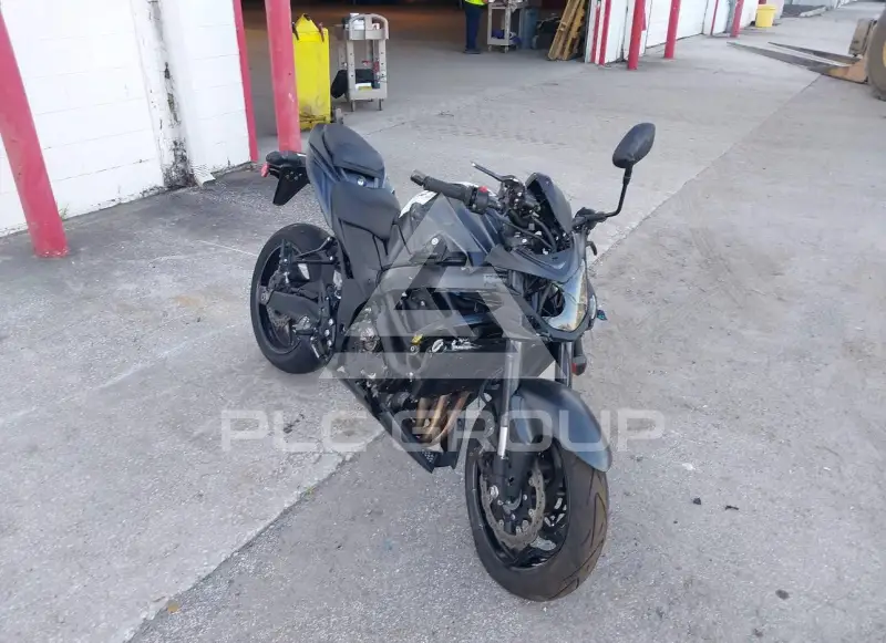 2022 Suzuki GSX-S750 фото