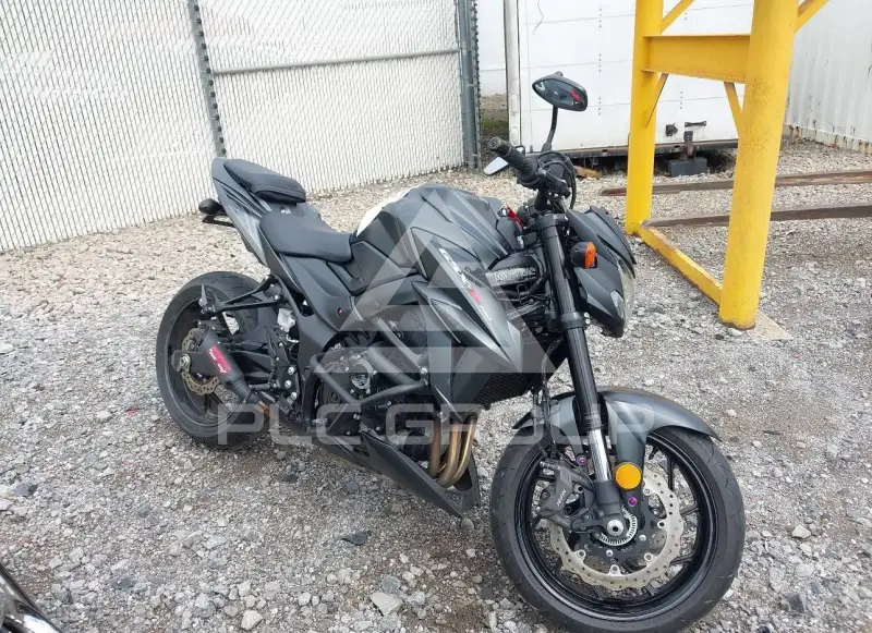 2022 Suzuki GSX-S750 фото