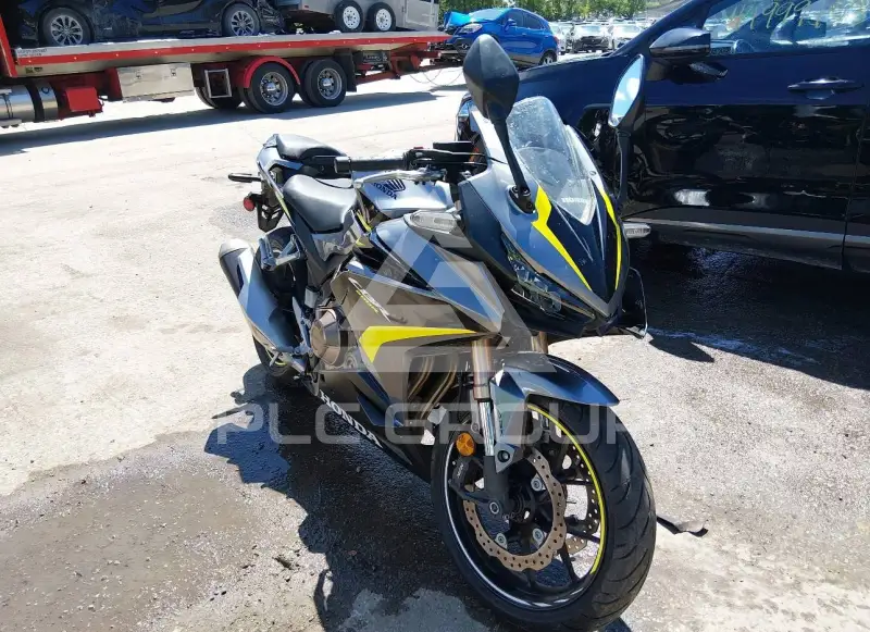 2022 Honda CBR500 фото