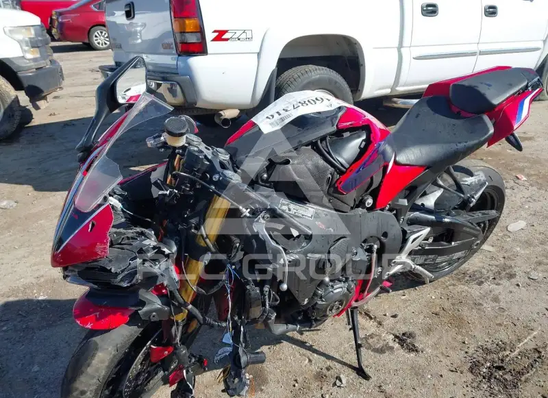 2022 Honda CBR1000 фото