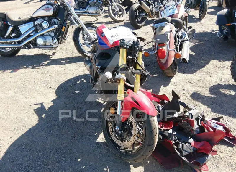 2022 Honda CBR1000 фото