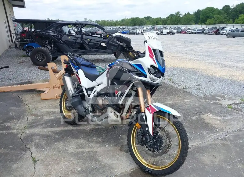 2022 Honda CRF1000 photo