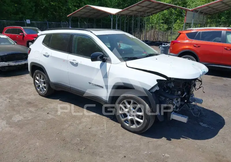 2022 Jeep COMPASS photo