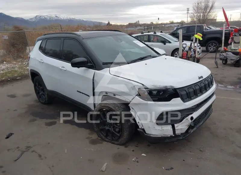 2022 Jeep COMPASS photo