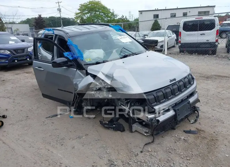 2022 Jeep COMPASS фото
