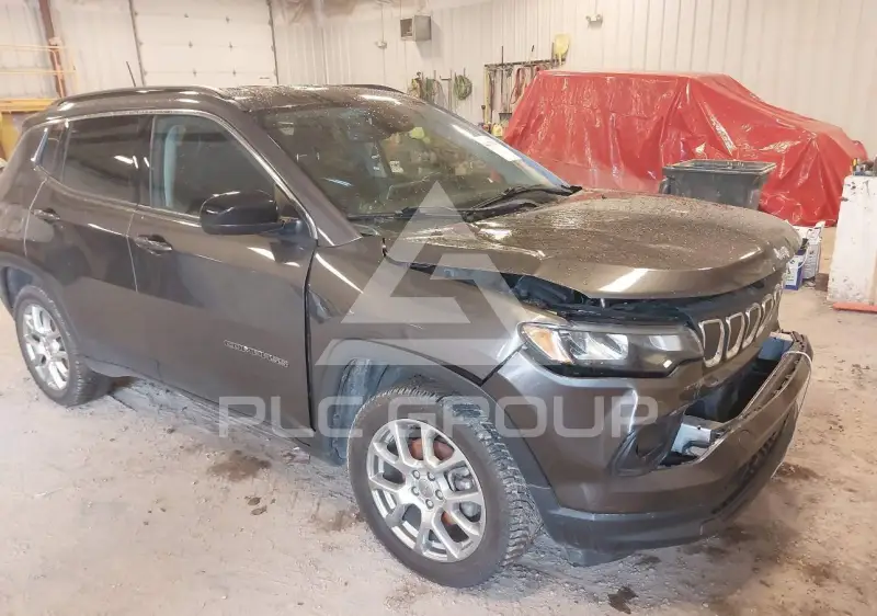 2022 Jeep COMPASS photo