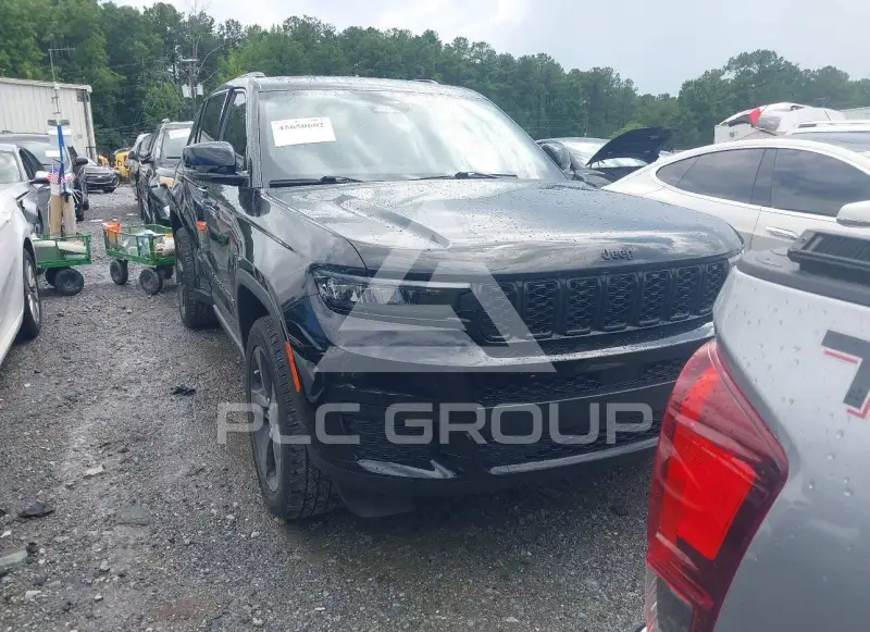 2022 Jeep Grand Cherokee photo