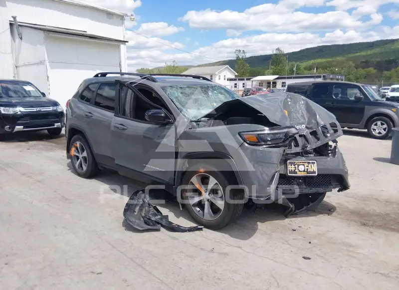 2022 Jeep CHEROKEE фото
