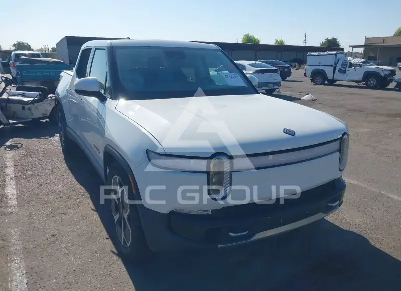 2022 Rivian R1T фото