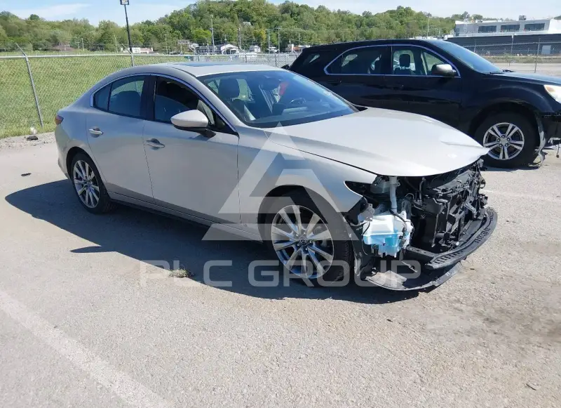2022 Mazda 3 фото