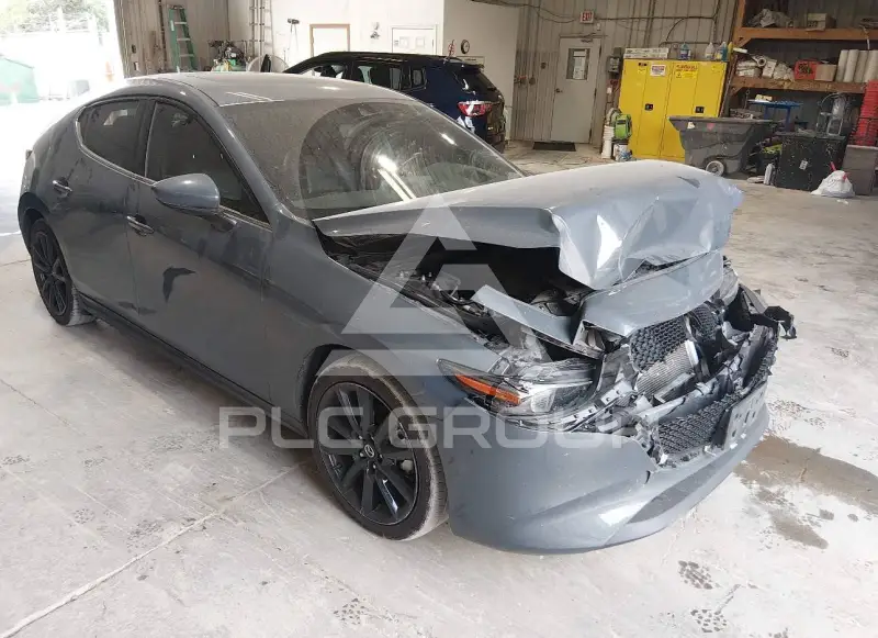 2022 Mazda 3 фото