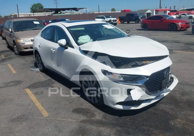 2022 Mazda 3 фото