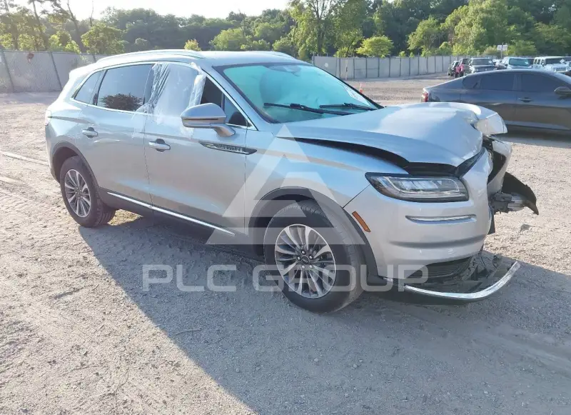 2022 Lincoln NAUTILUS photo