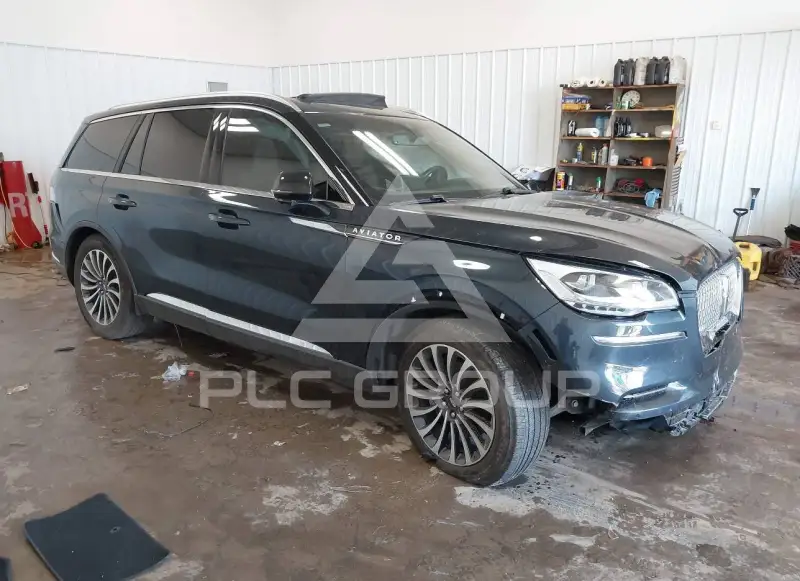 2022 Lincoln AVIATOR photo