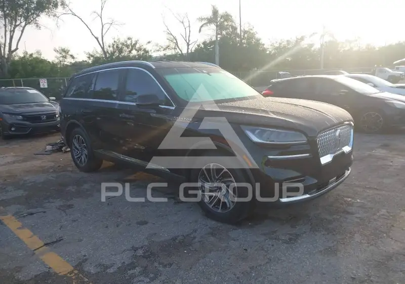 2022 Lincoln AVIATOR photo