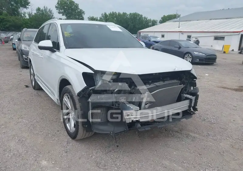2022 Audi Q7 фото