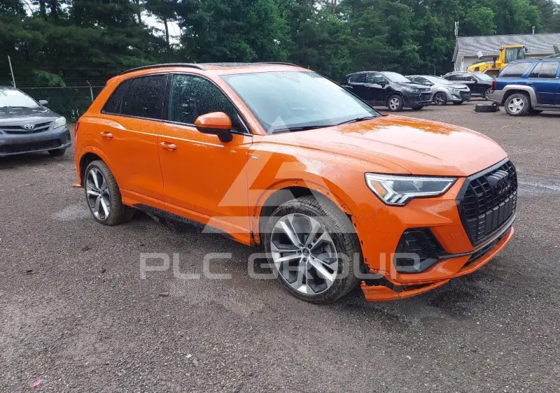 2022 Audi Q3 фото