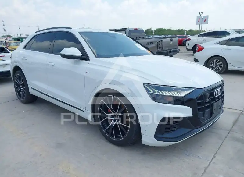 2022 Audi Q8 фото