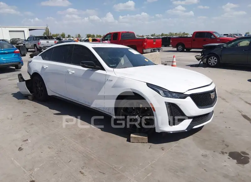 2022 Cadillac CT5 photo
