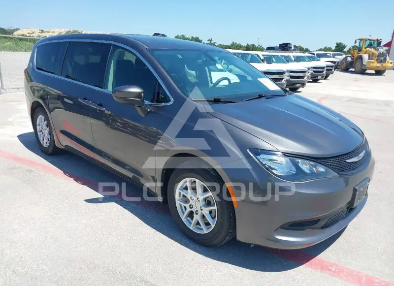 2022 Chrysler VOYAGER фото