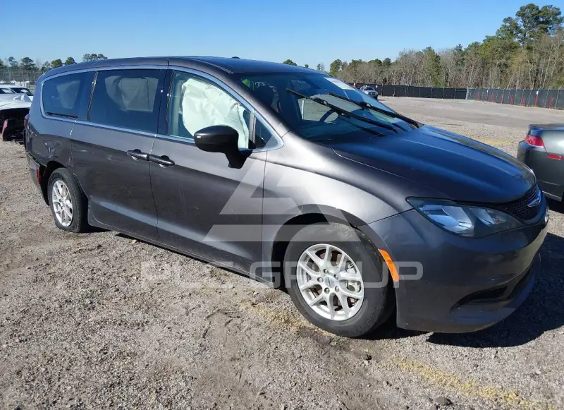 2022 Chrysler VOYAGER фото