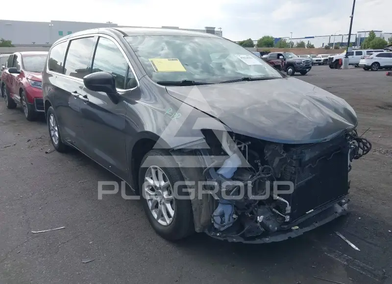 2022 Chrysler VOYAGER photo
