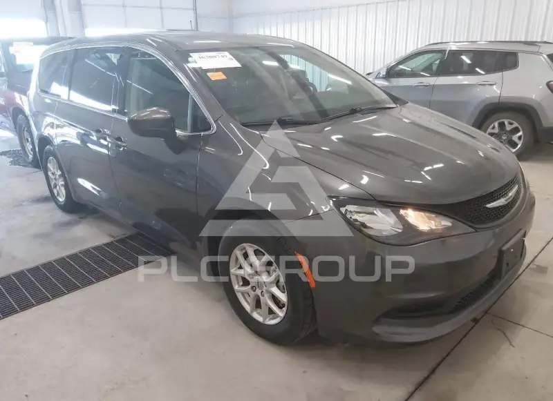 2022 Chrysler VOYAGER фото