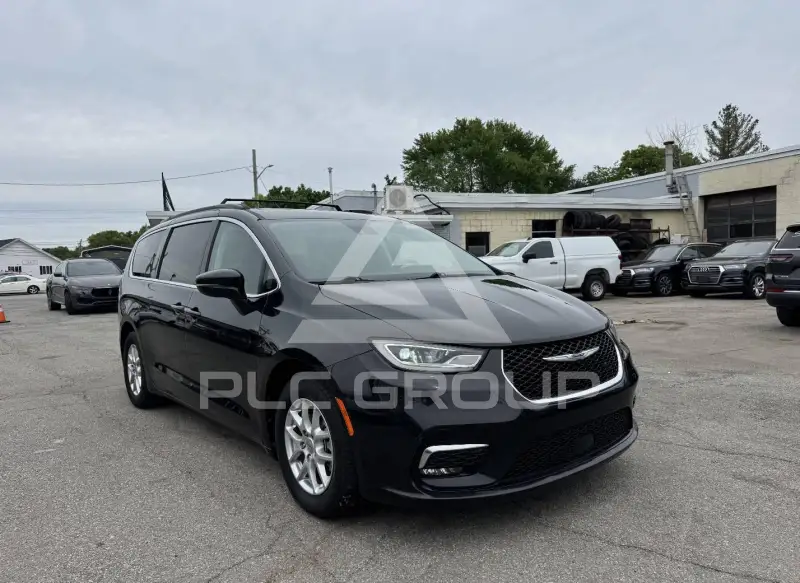 2022 Chrysler PACIFICA photo