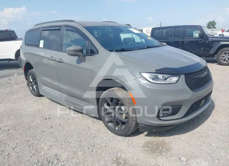 2022 Chrysler PACIFICA photo