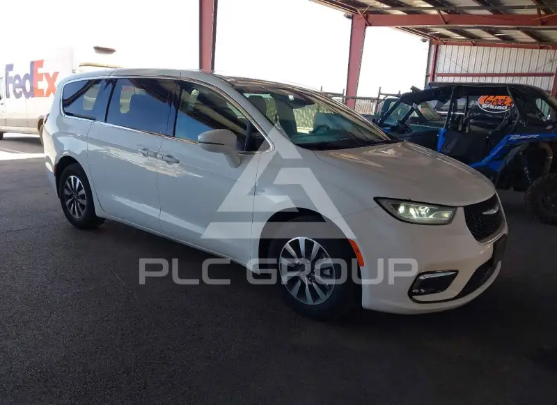 2022 Chrysler PACIFICA photo