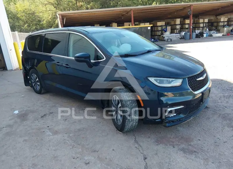2022 Chrysler PACIFICA photo