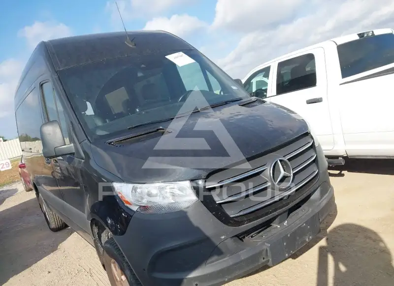 2022 Mercedes Benz Sprinter photo