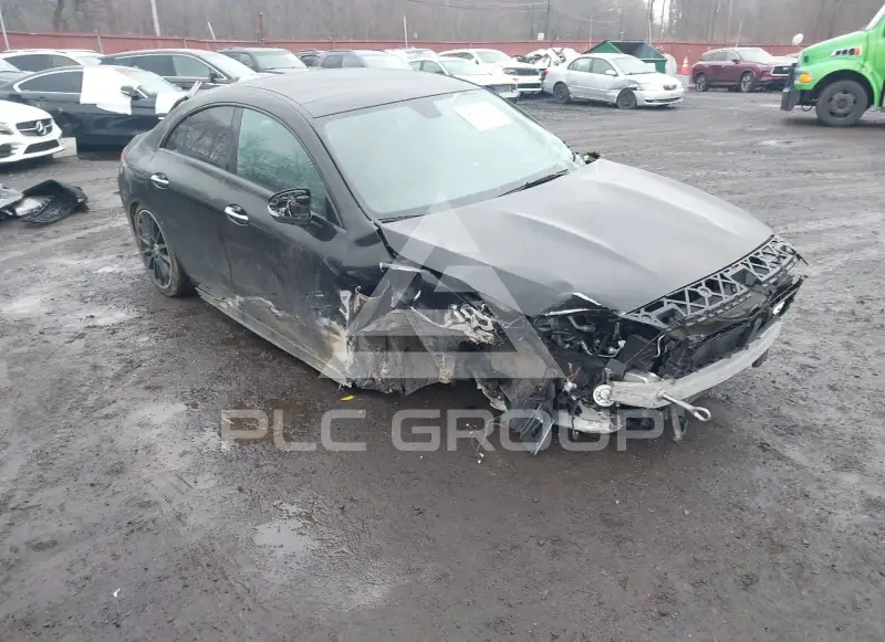 2022 Mercedes Benz Cla 250 фото