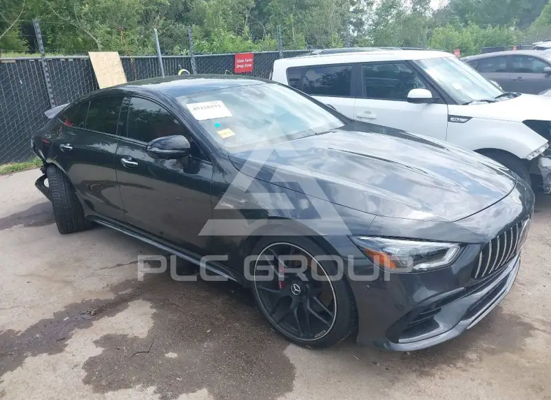 2022 Mercedes Benz GT фото