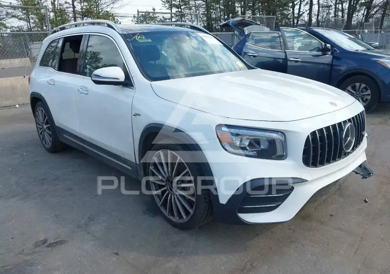 2022 Mercedes Benz GLB 35 AMG фото